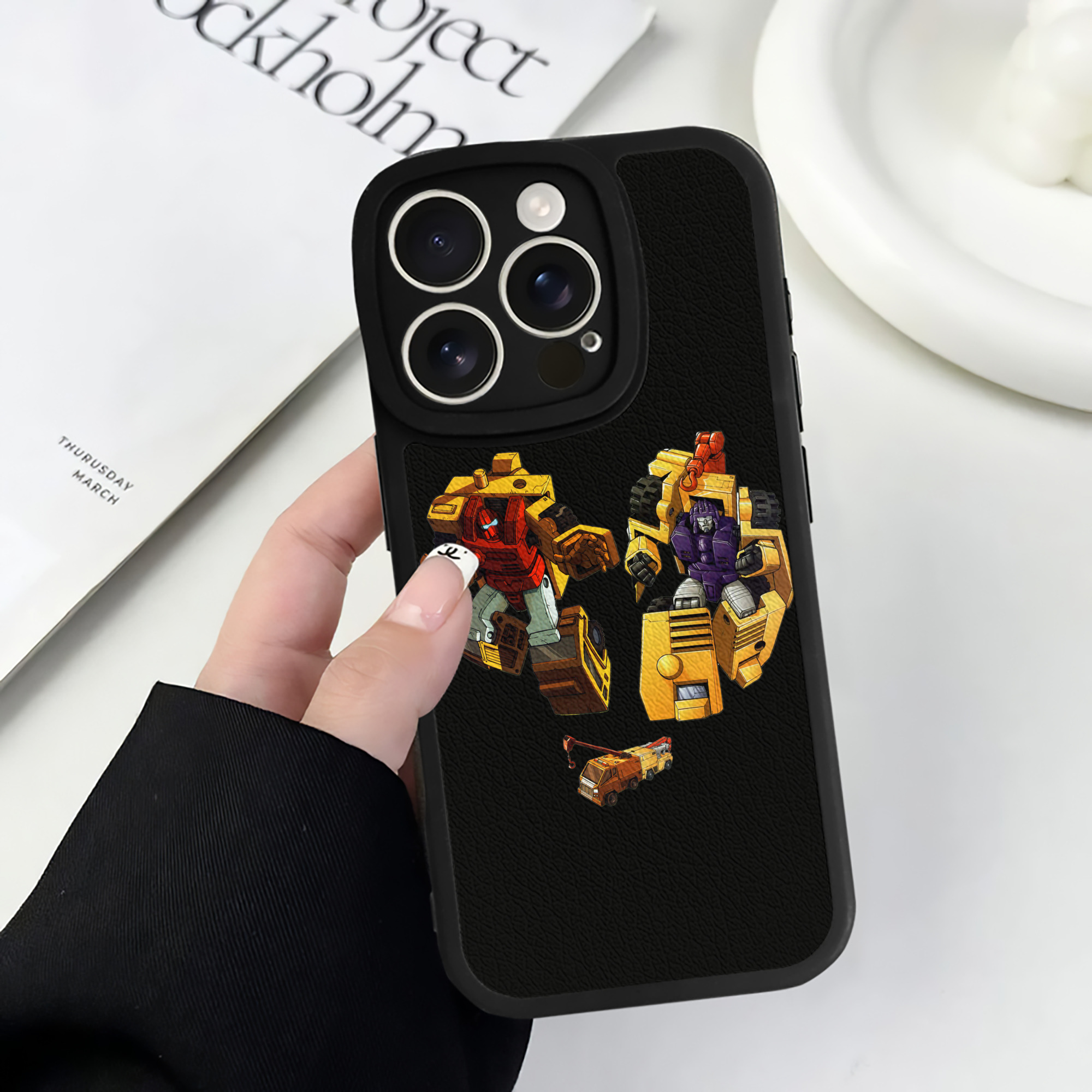 （画像用）  【iPhone 16シリーズ対応】シリコンスマホケース（レザー調） 材質：シリコン